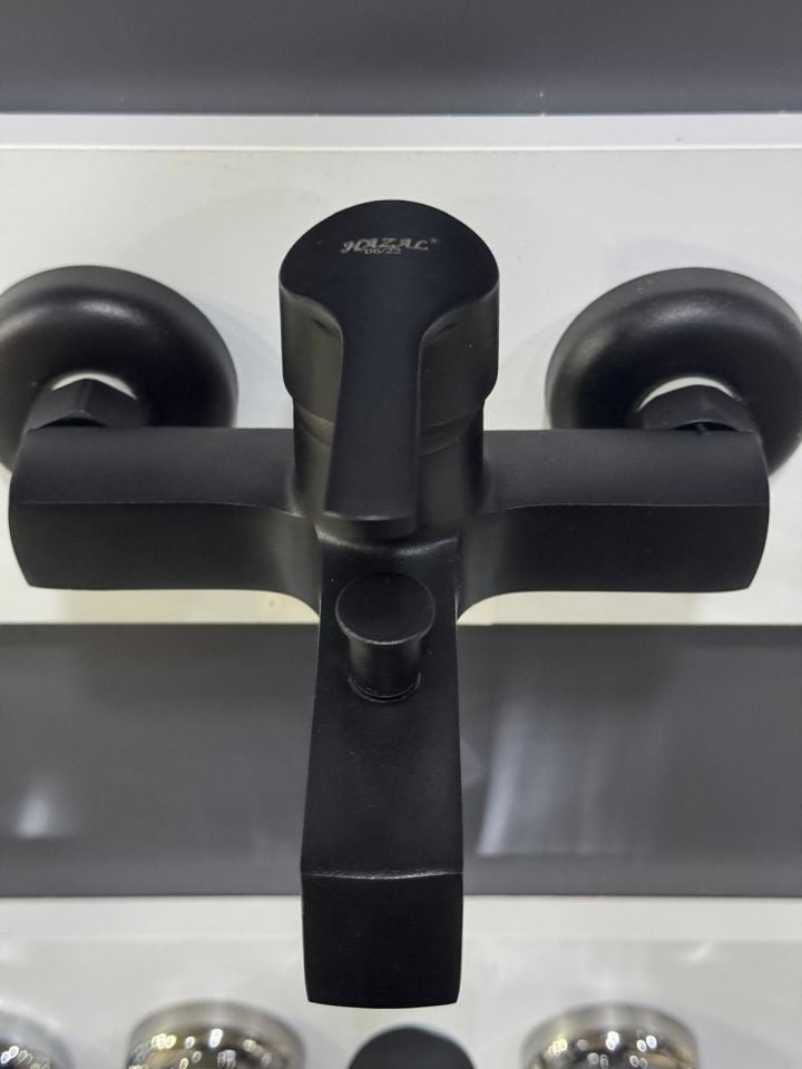 Hazal Saray Siyahı Banyo Bataryası
