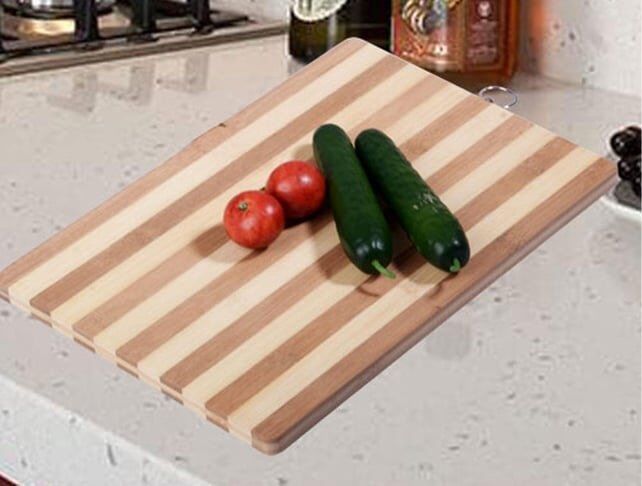 Bambu Ahşap Kesim Panosu 24x34 cm – Doğal, Dayanıklı ve Hijyenik LV-2995